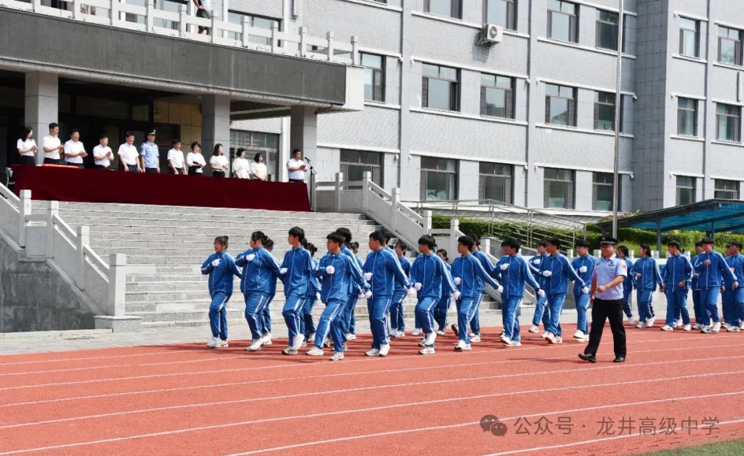 龙井市初中引领教育革新，塑造未来之光的新项目启动